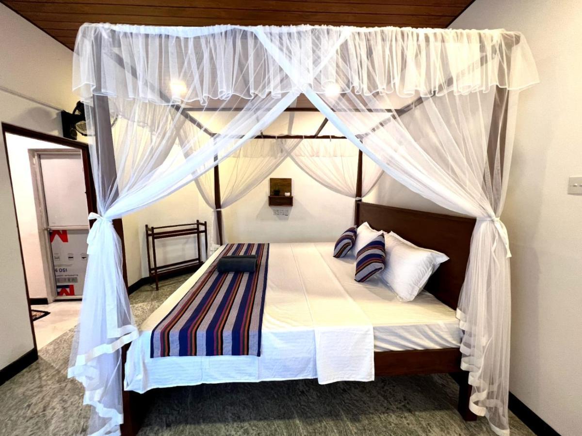 Mango Tree House Mirissa Hotel ภายนอก รูปภาพ